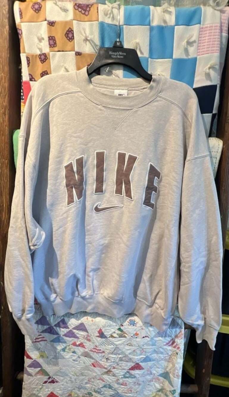 Vintage Nike Embroidered Spell Out Crewneck Sweatshirt Beige Size XL